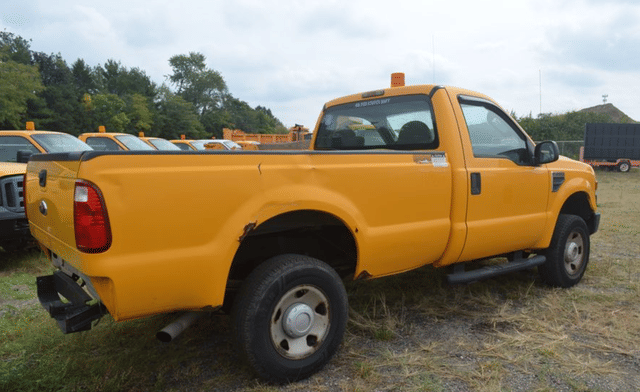 Image of Ford F-250 equipment image 3