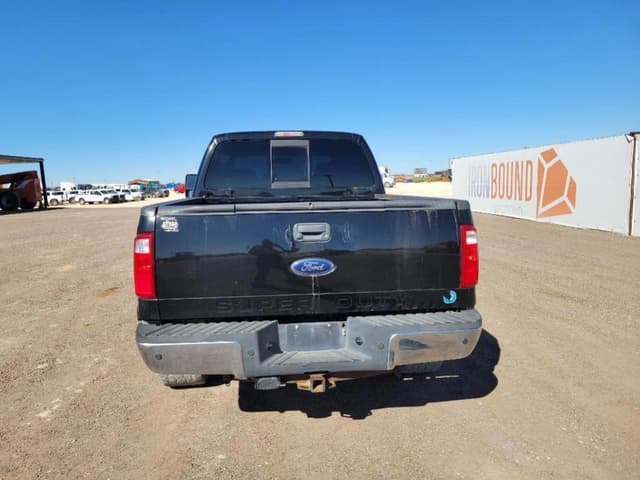 Image of Ford F-250 equipment image 3