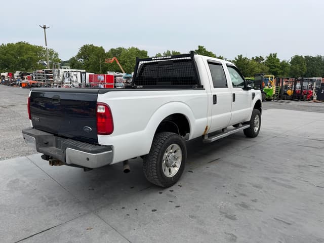 Image of Ford F-250 equipment image 2
