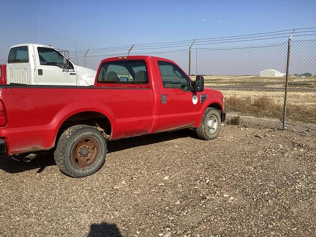 Image of Ford F-250 equipment image 1