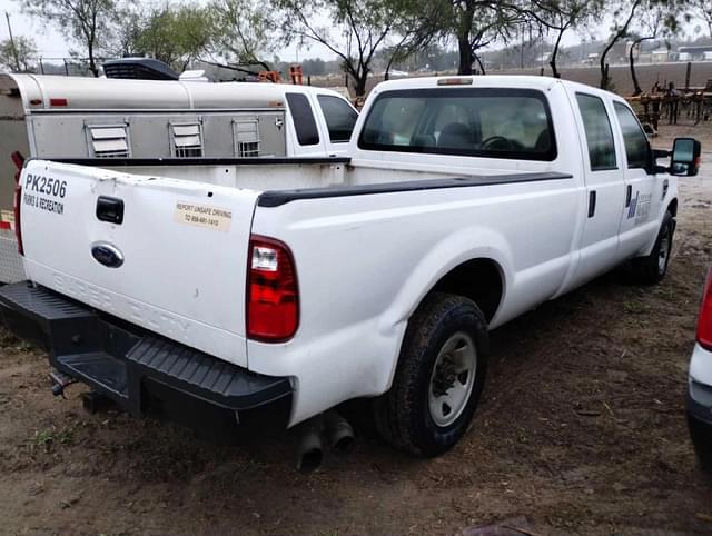 Image of Ford F-250 equipment image 2