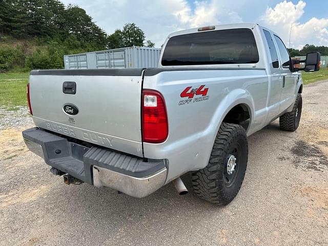 Image of Ford F-250 equipment image 4