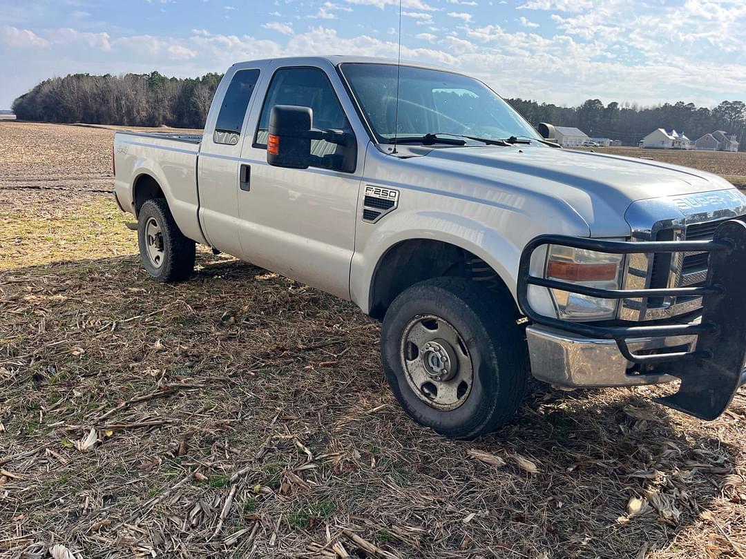 Image of Ford F-250 Primary image