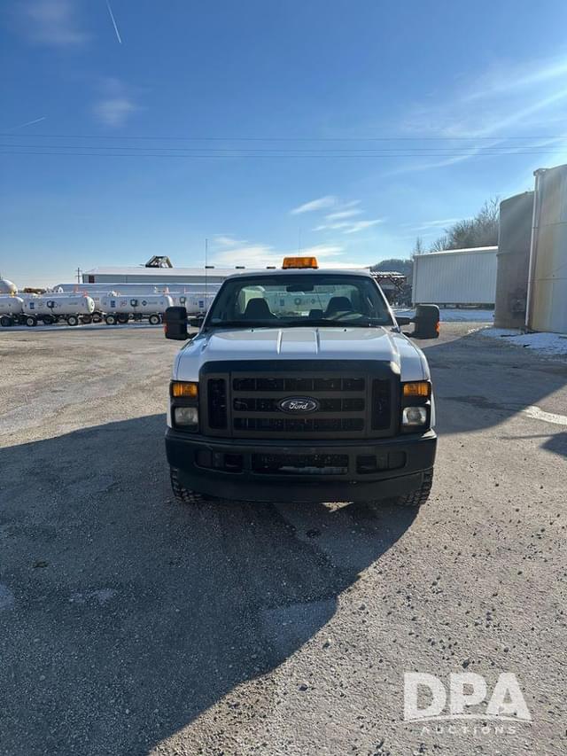 Image of Ford F-250 equipment image 4