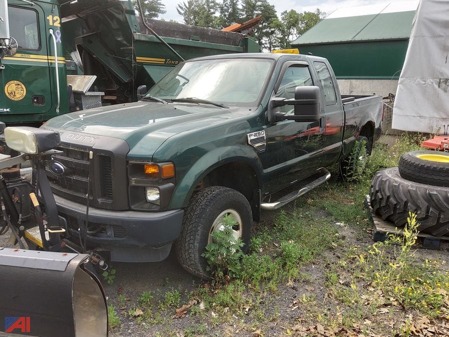2009 Ford F-250 Equipment Image0