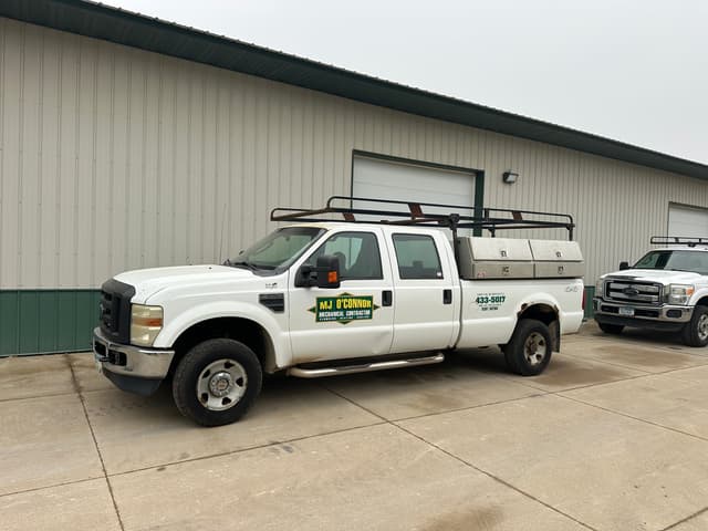 Image of Ford F-250 equipment image 1