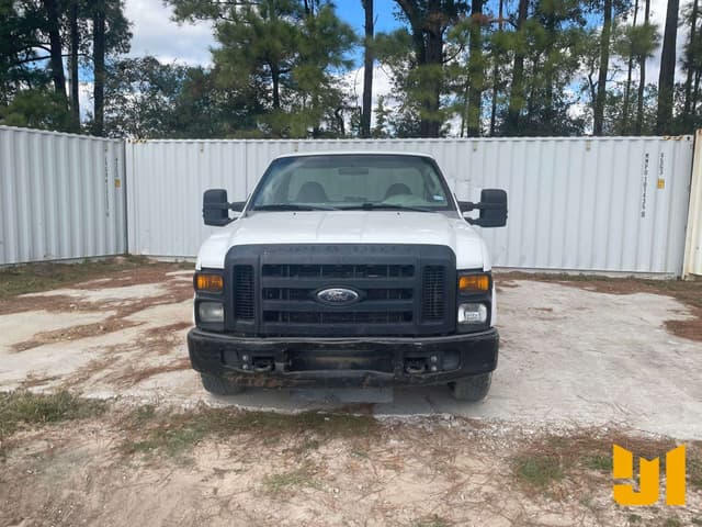 Image of Ford F-250 equipment image 1