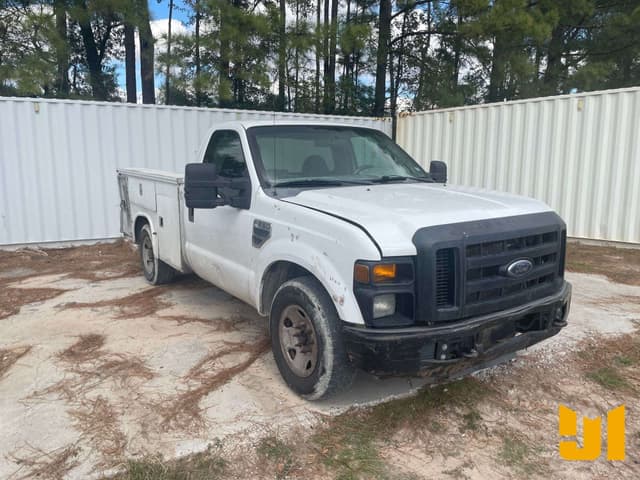 Image of Ford F-250 equipment image 2