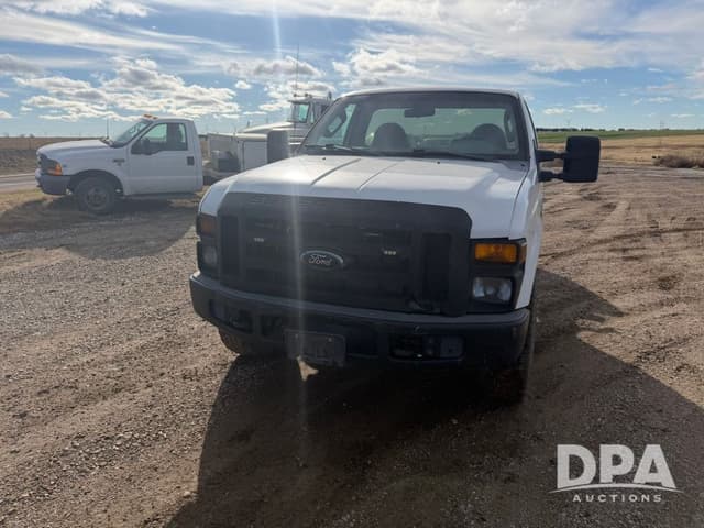 Image of Ford F-250 equipment image 1