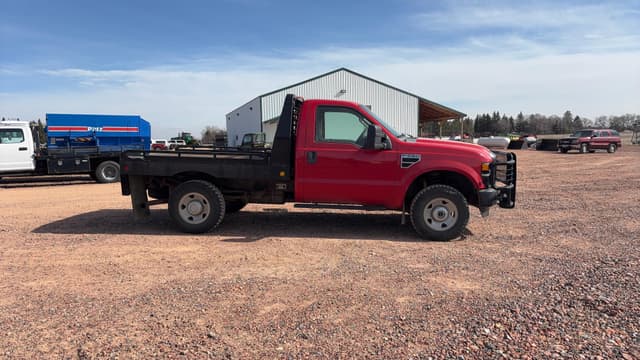 Image of Ford F-250 equipment image 3