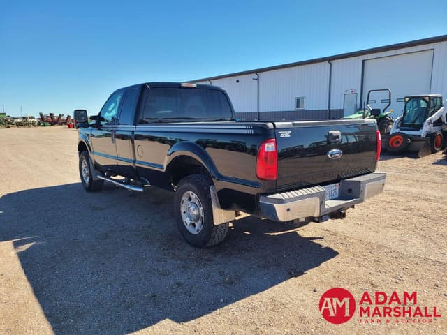 Image of Ford F-250 equipment image 3