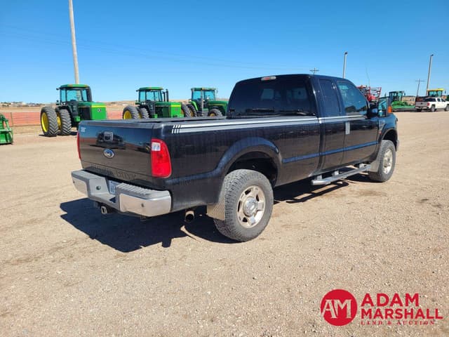 Image of Ford F-250 equipment image 2
