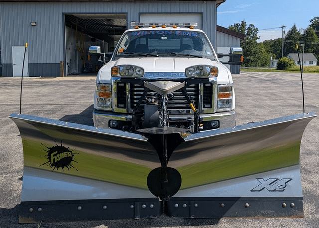 Image of Ford F-350 equipment image 3