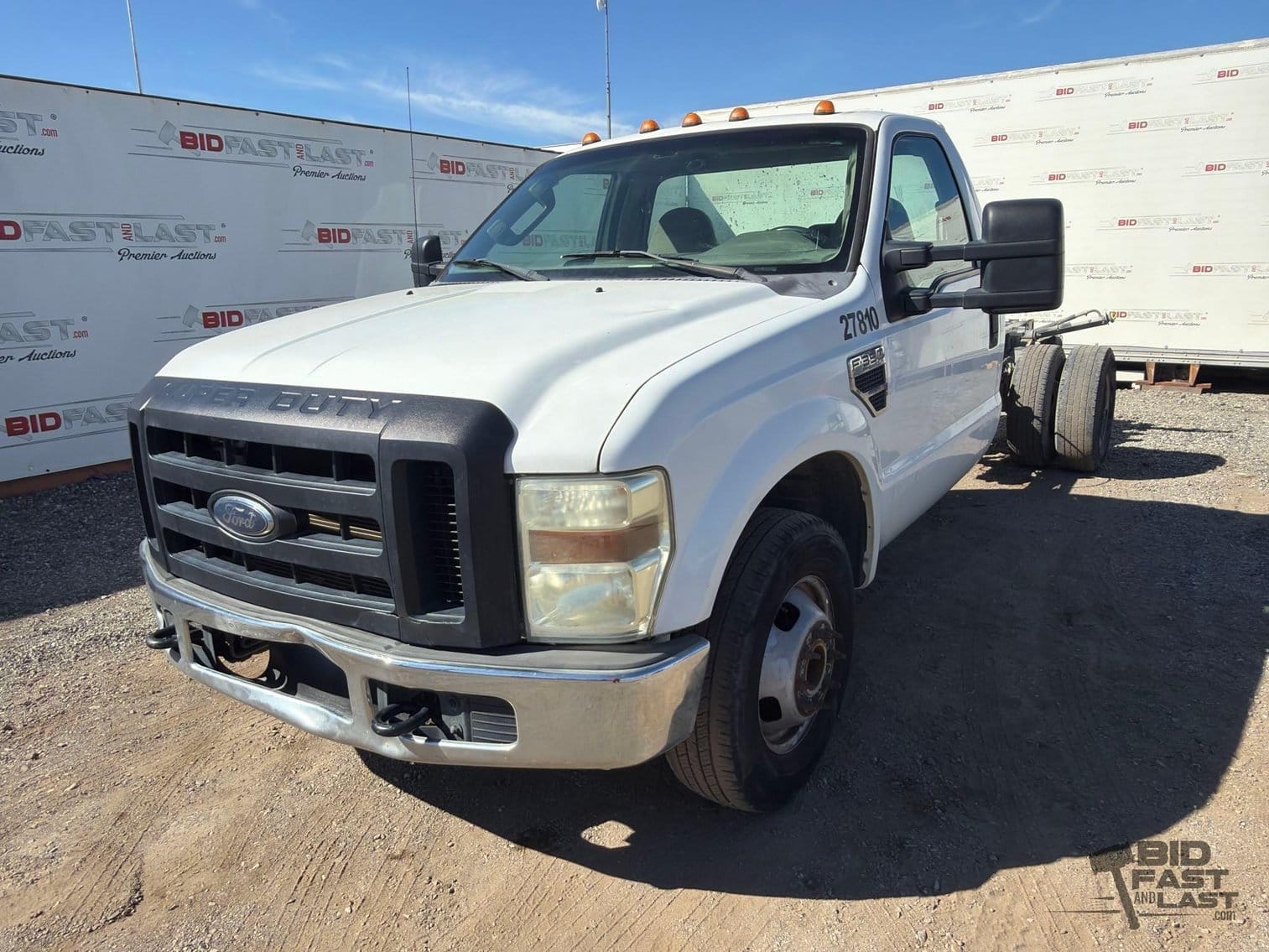 2009 Ford F-350 Equipment Image0