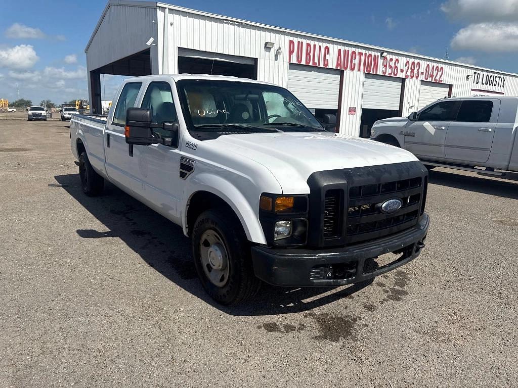 Image of Ford F-350 Primary image