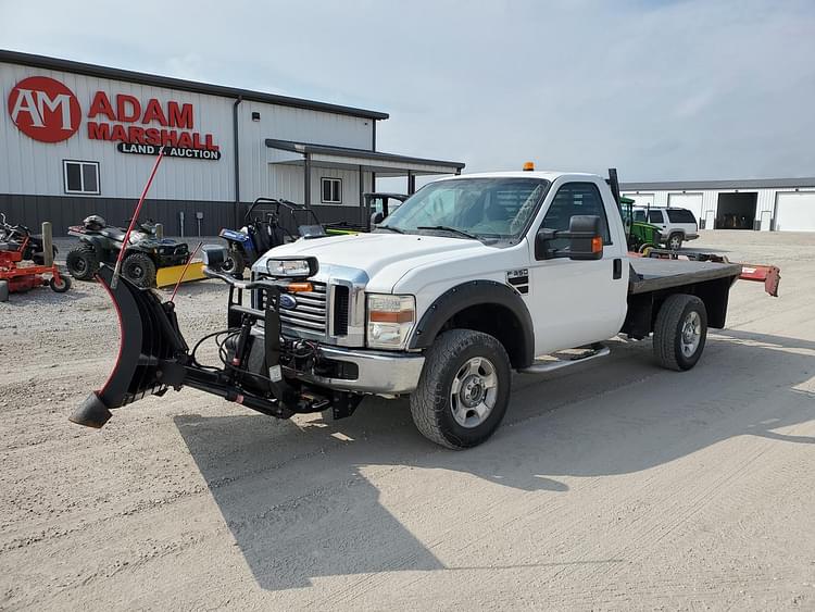 2009 Ford F-350 Equipment Image0