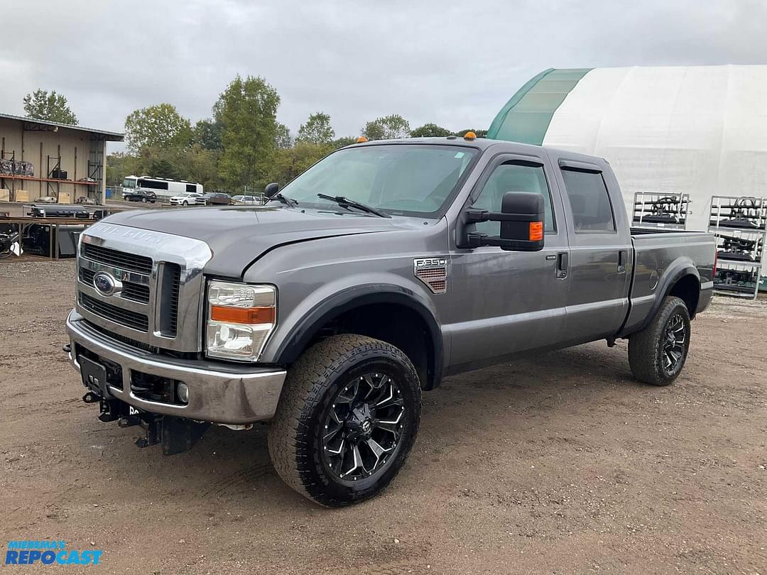 Image of Ford F-350 Primary image