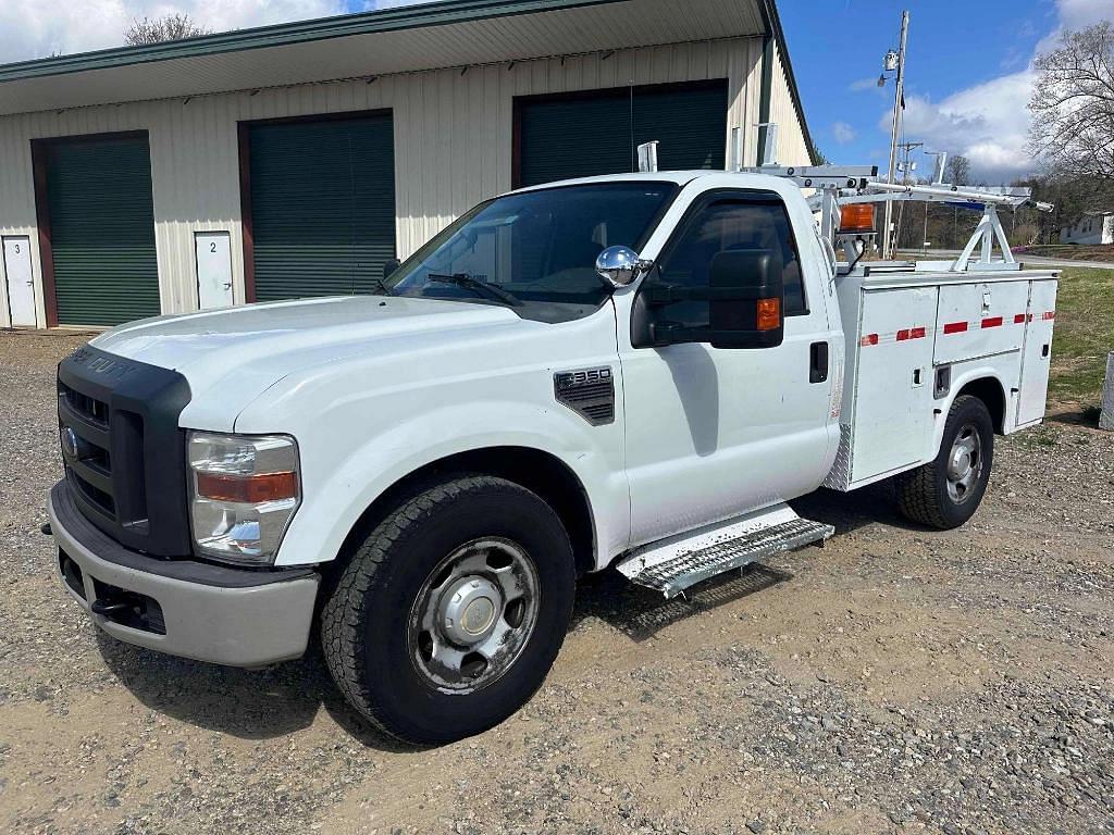 Image of Ford F-350 Primary image