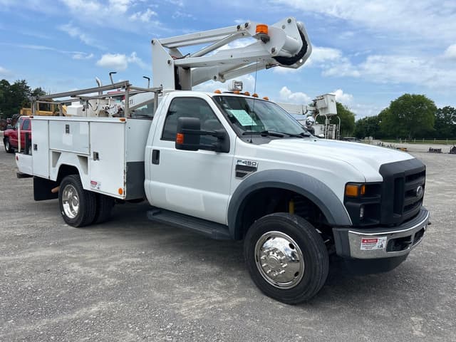 Image of Ford F-450 equipment image 2
