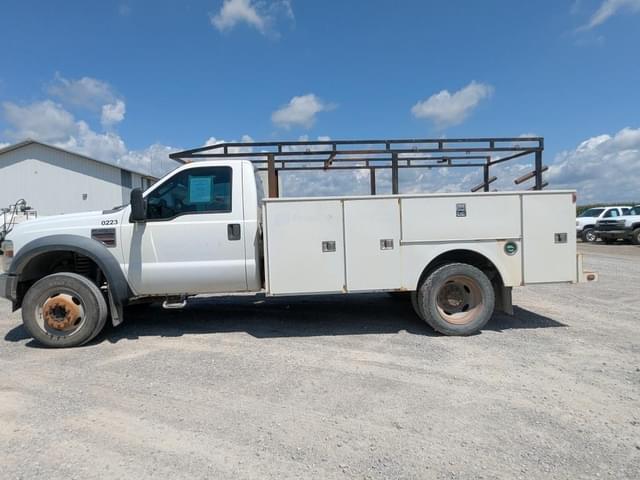 Image of Ford F-450 equipment image 1