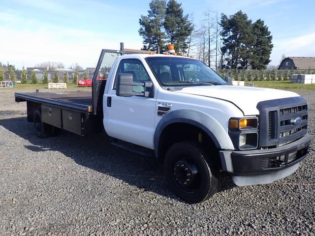 Image of Ford F-550 equipment image 2