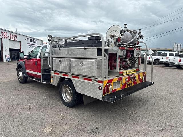 Image of Ford F-550 equipment image 3