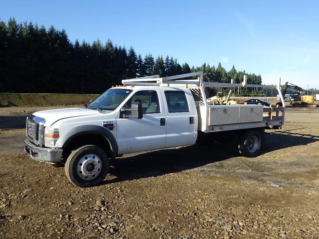 2009 Ford F-550 Equipment Image0
