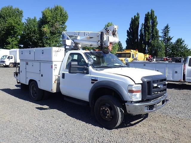 Image of Ford F-550 equipment image 1