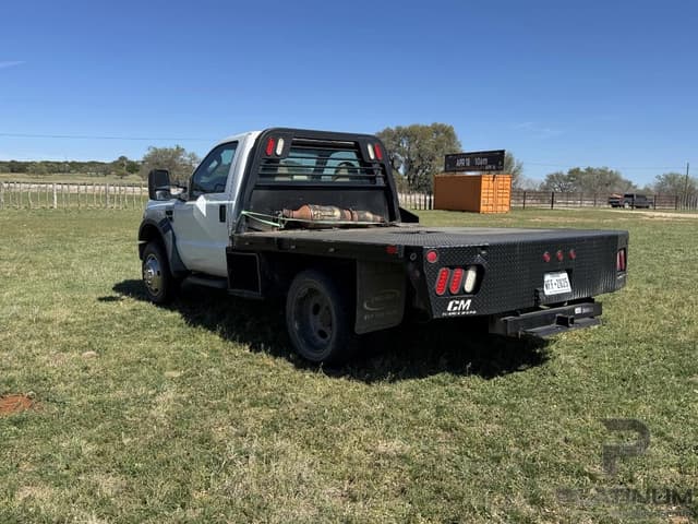 Image of Ford F-550 equipment image 1