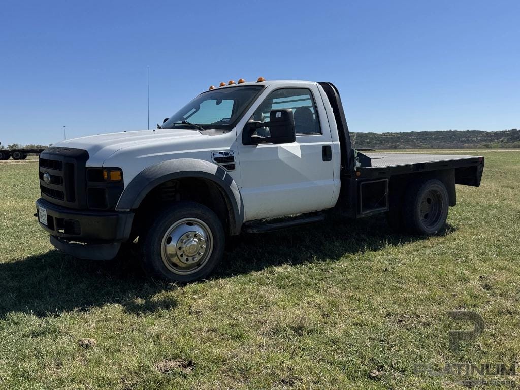 2009 Ford F-550 Equipment Image0