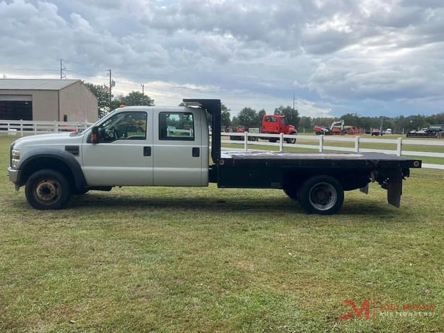 Image of Ford F-550 equipment image 4