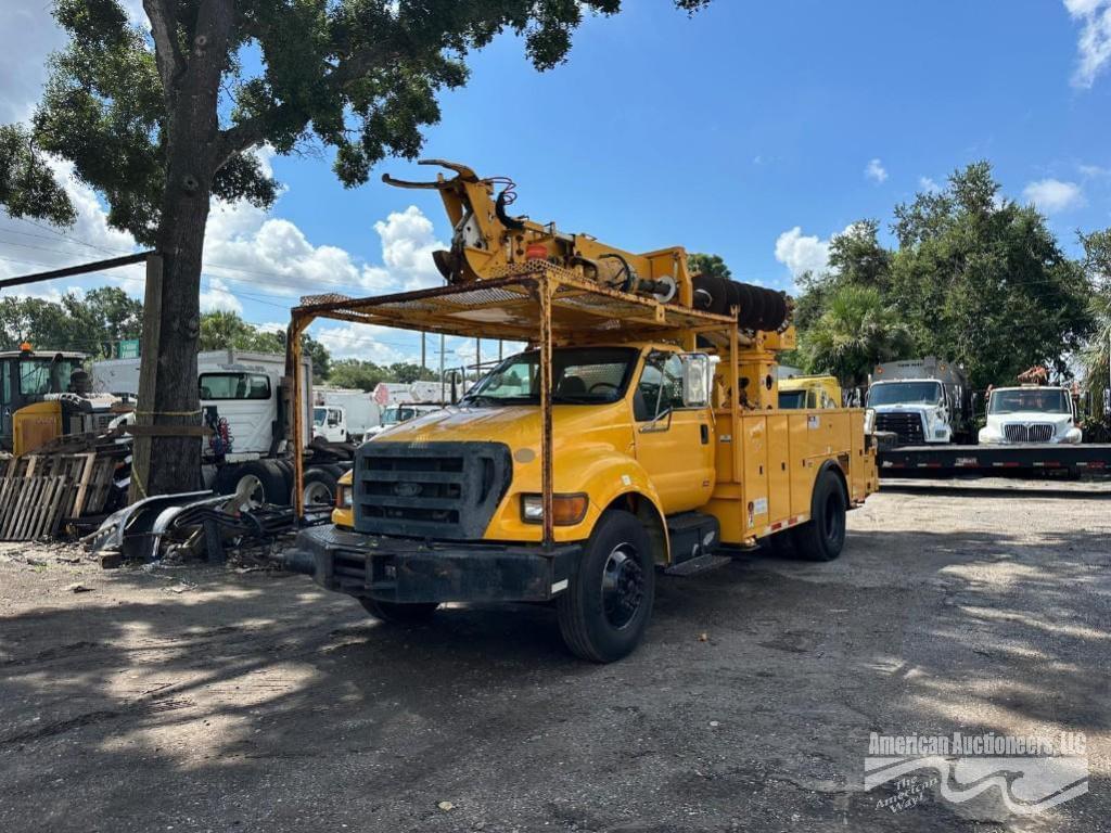 Image of Ford F-750 Primary image