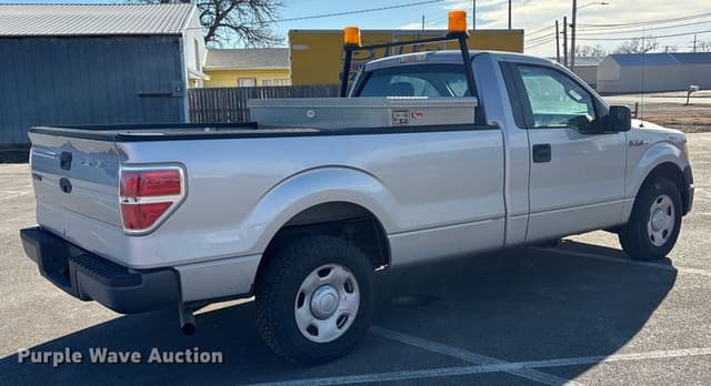 Image of Ford F-150 equipment image 4