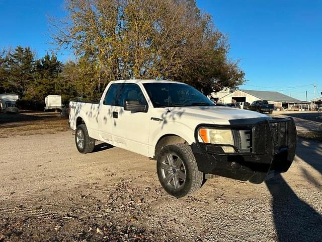 Image of Ford F-150 equipment image 1