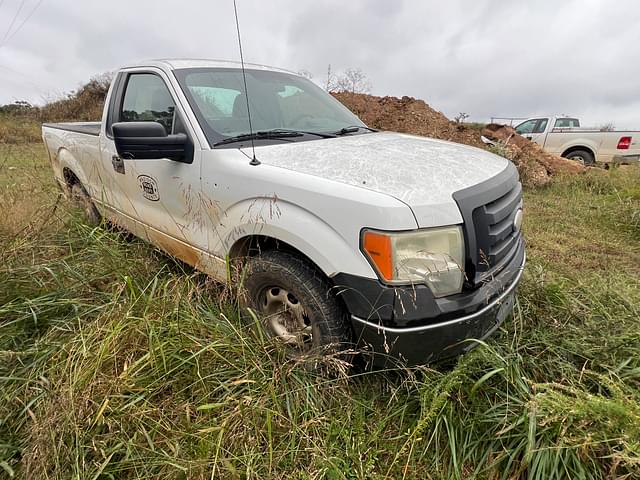 Image of Ford F-150 equipment image 1