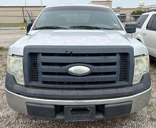 Image of Ford F-150 equipment image 1