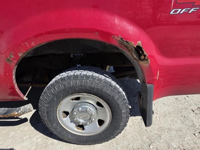 Image of Ford F-250 equipment image 4