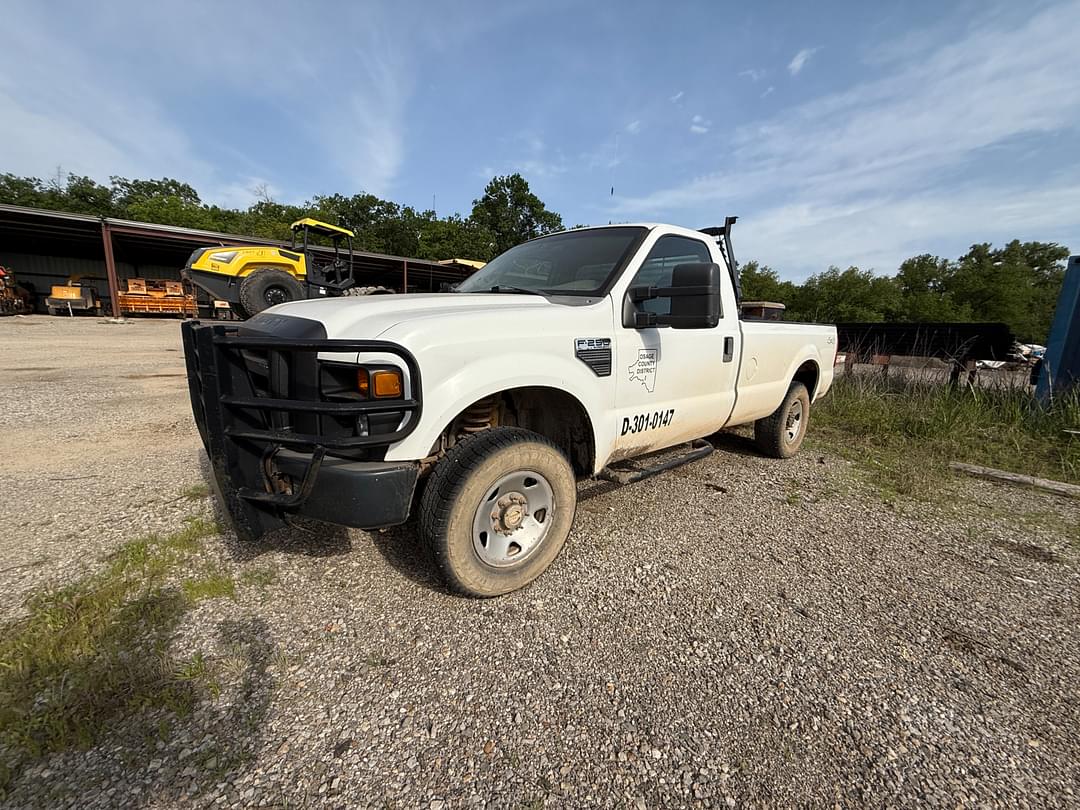 Image of Ford F-250 Primary image