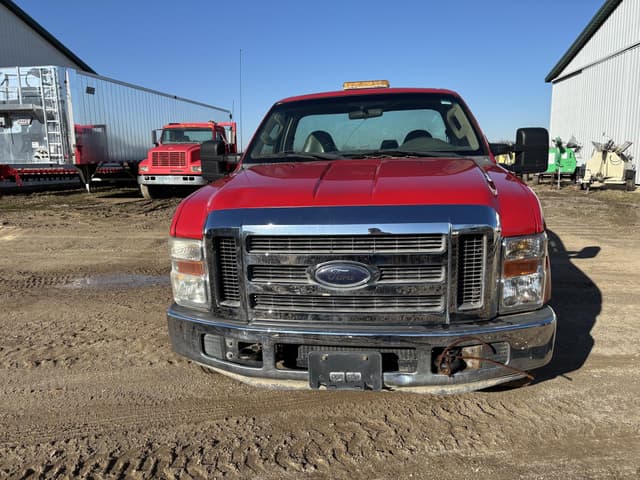 Image of Ford F-250 equipment image 4