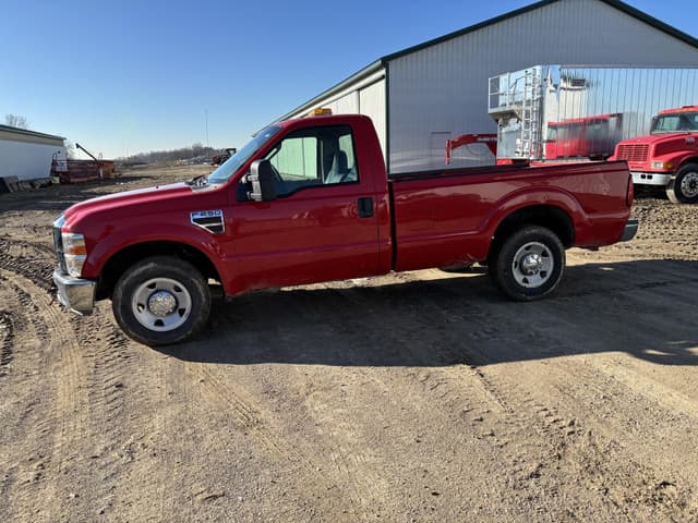Image of Ford F-250 equipment image 2