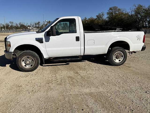 Image of Ford F-250 equipment image 1