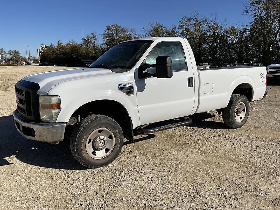 Image of Ford F-250 Primary image