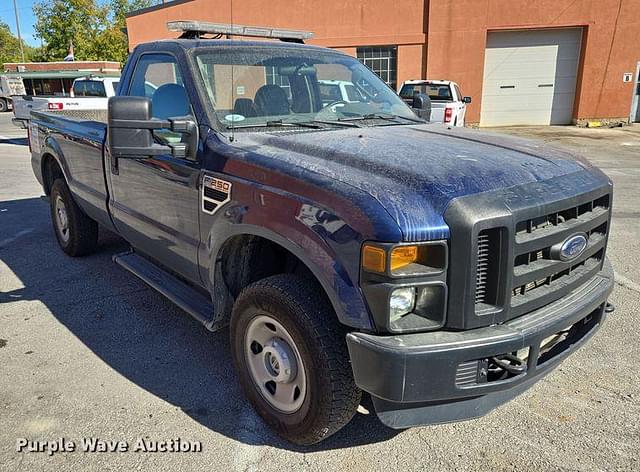 Image of Ford F-250 equipment image 2