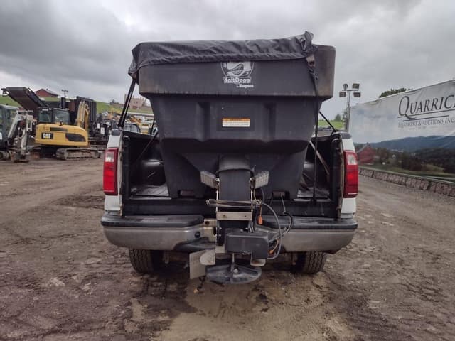 Image of Ford F-250 equipment image 3
