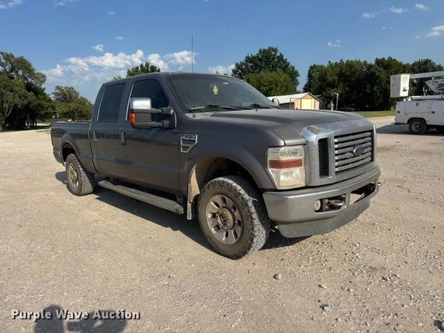 Image of Ford F-250 equipment image 2