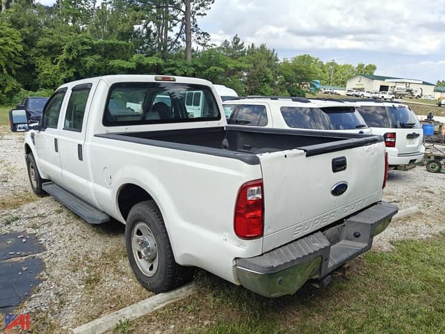 Image of Ford F-250 equipment image 1