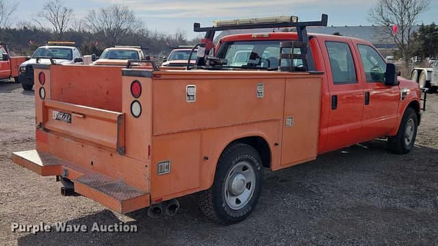 Image of Ford F-250 equipment image 4