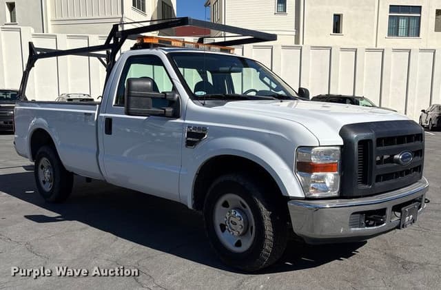 Image of Ford F-250 equipment image 2