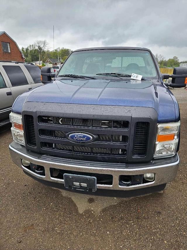 Image of Ford F-250 equipment image 1