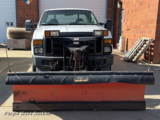Image of Ford F-250 equipment image 1